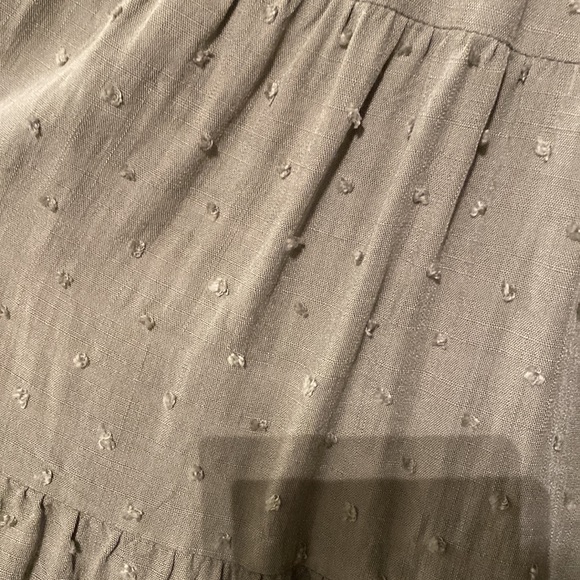 Short, olive green summer dress with buttons - Picture 2 of 4